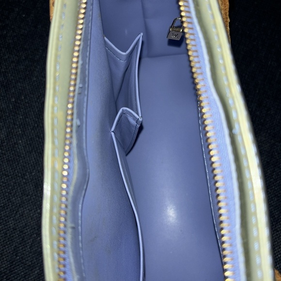 Louis Vuitton Light Sage Green Tote with Textured Leather and Structured Shape - Picture 13 of 17